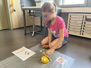 Kreatives Lernen in den Ateliers der 2.Klässler