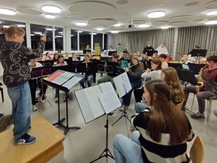 Supernova Projekt: Dirigieren - Deine Chance, den Takt anzugeben!